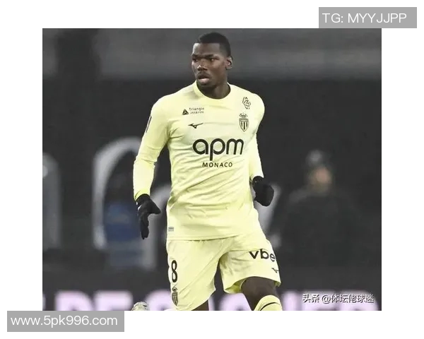 足球明星退役后重返绿茵场精彩踢球视频集锦回顾昔日辉煌瞬间