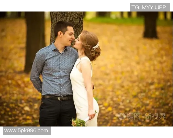 最痴情足球明星名字汇总与他们感人爱情故事分享