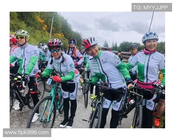 足球明星亲临内蒙古激情对决精彩瞬间视频回顾 足球明星亲临内蒙古激情对决精彩瞬间视频回顾