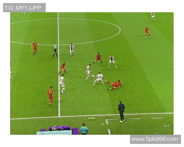 穆西亚拉：年轻天才如何在绿茵场上书写属于自己的传奇篇章